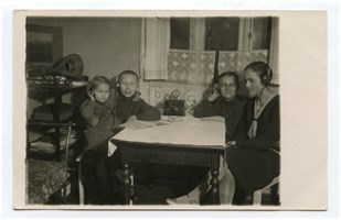 Garsai Veronikos Šleivytės fotografijoms su kompozitoriumi Vladu Dieniniu